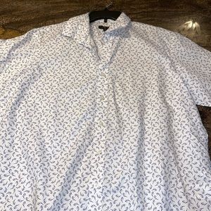 Club Room White short‎ sleeve button down with  glasses print, mens size…